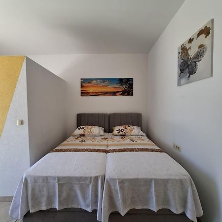 Studio Apartman Latica Split Exterior foto