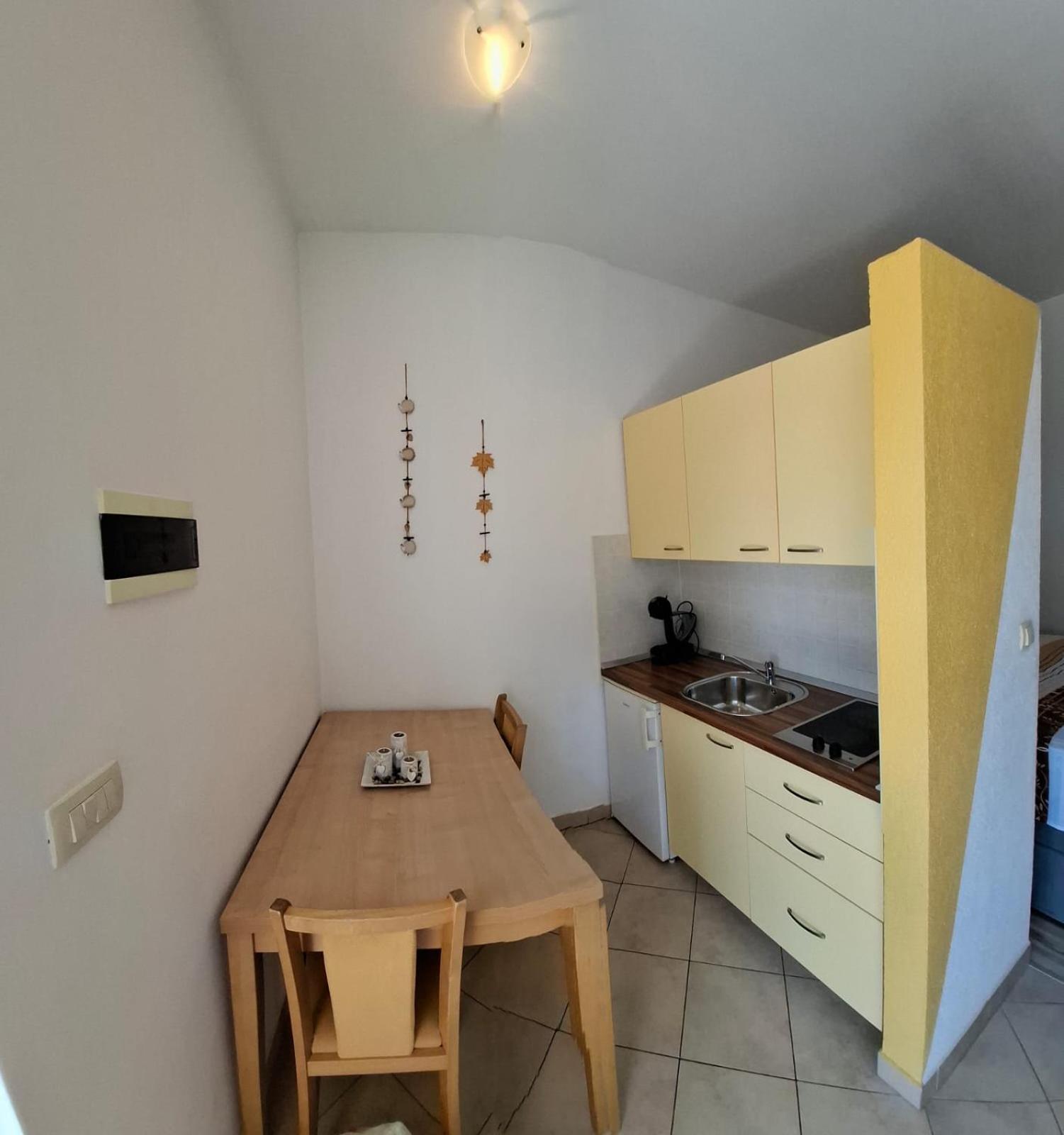 Studio Apartman Latica Split Cameră foto