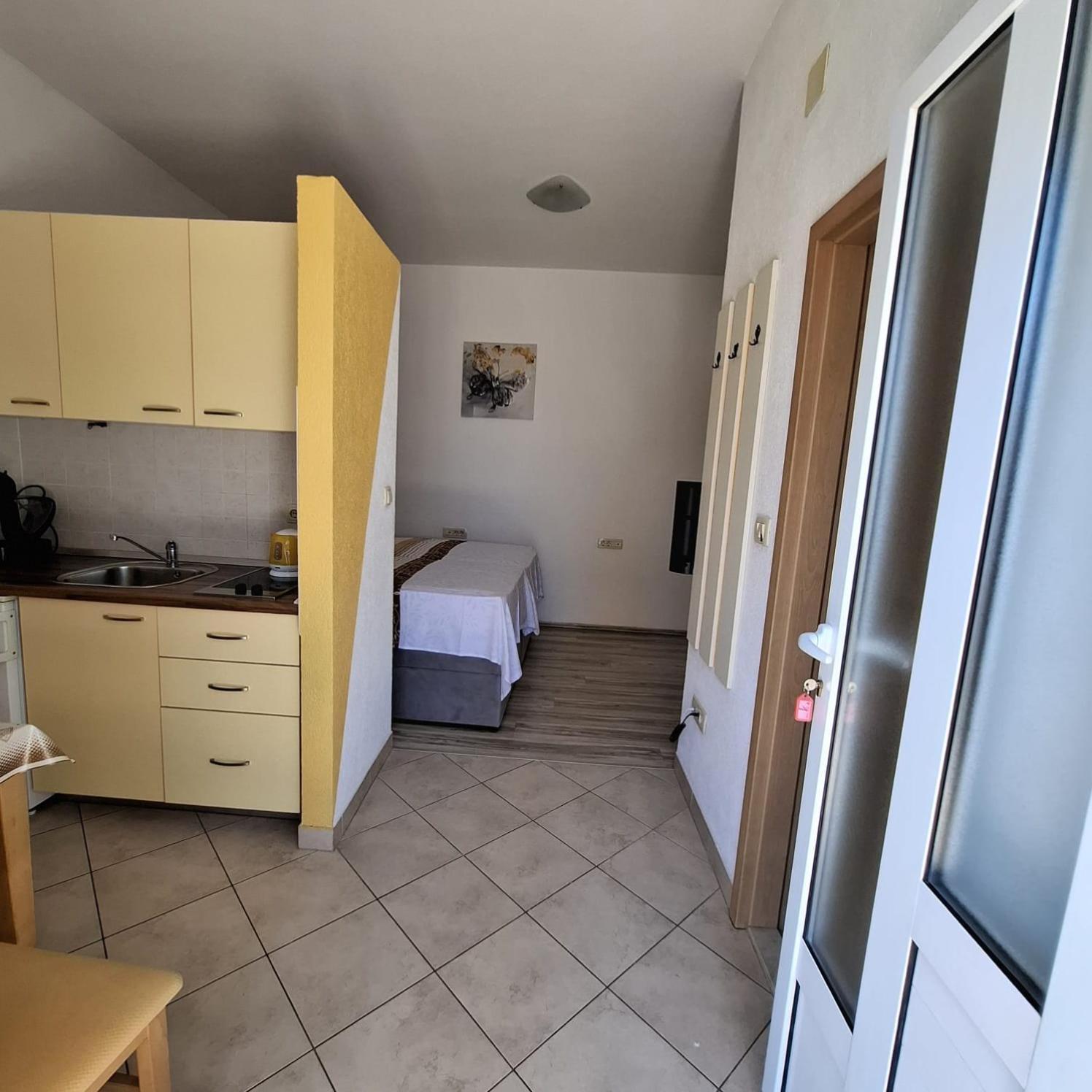 Studio Apartman Latica Split Exterior foto