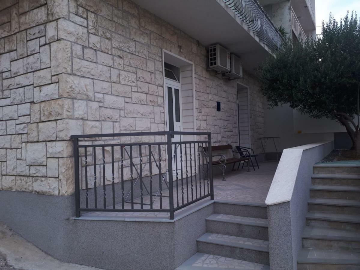 Studio Apartman Latica Split Exterior foto