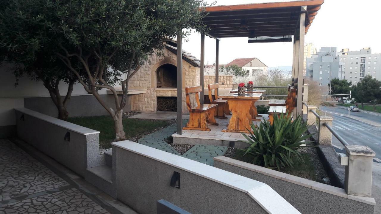 Studio Apartman Latica Split Exterior foto